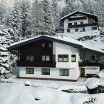 Haus im Winter Haus im Winter